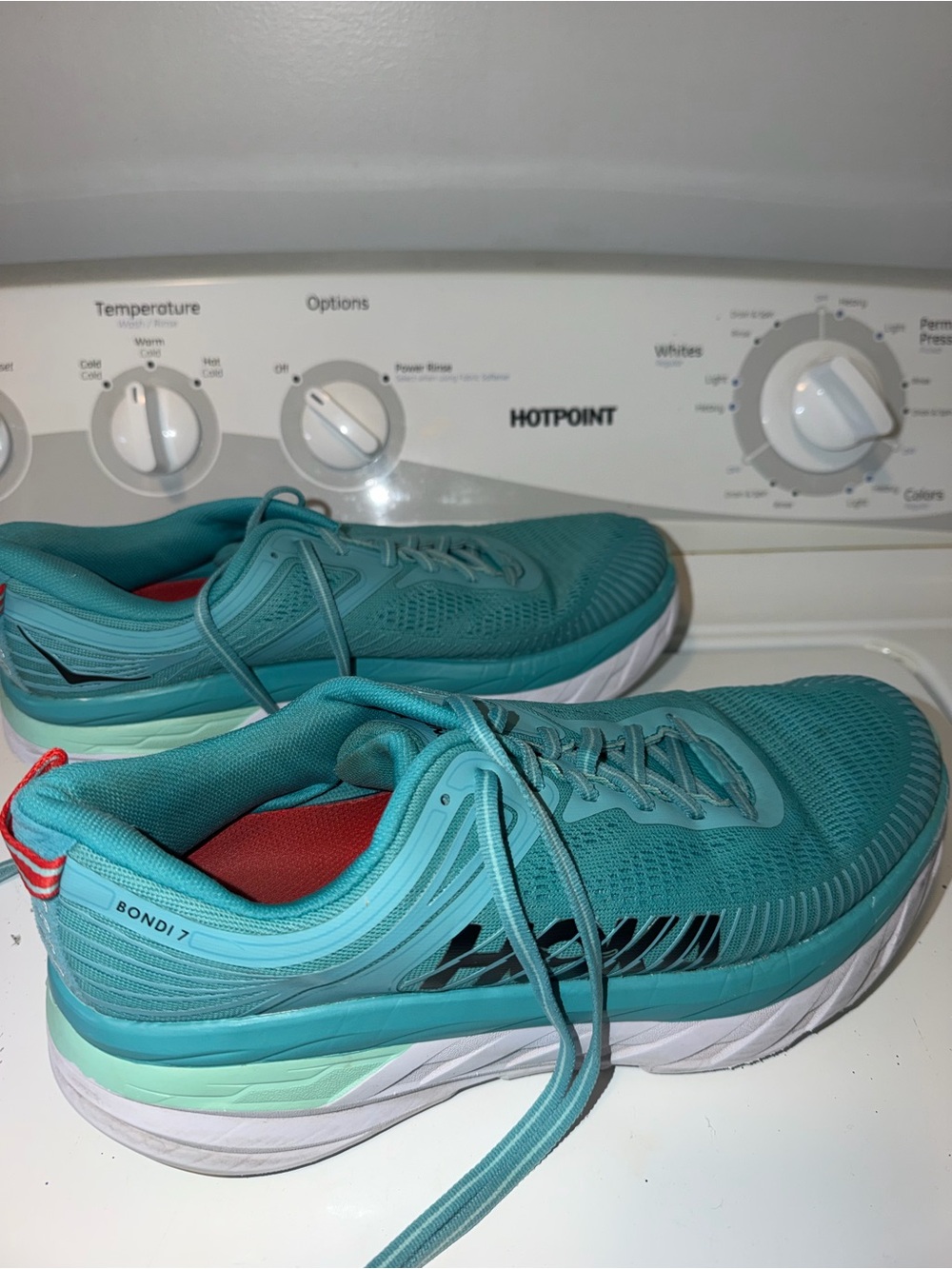 Hoka Women's Teal Bondi 7 Cushioned Running Shoes